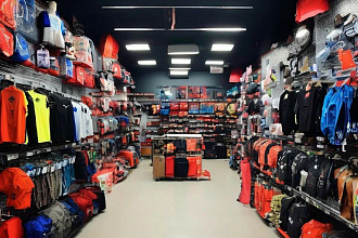 Британский производитель спортивной одежды Castore может продать активы